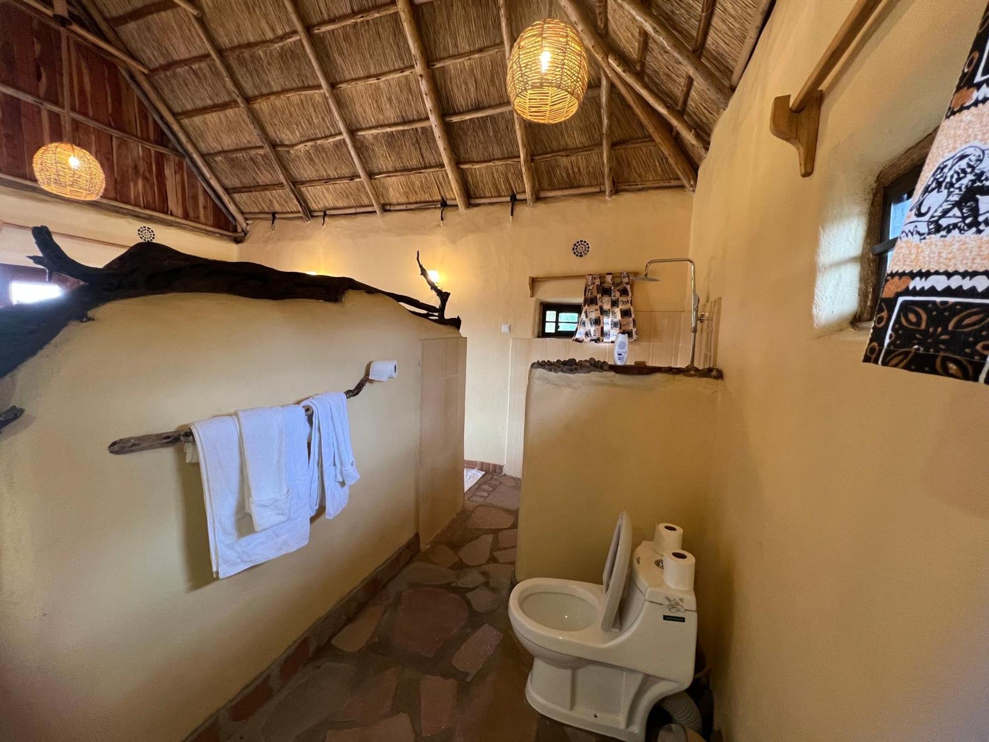 Olaloi Mara Camp Villa มาไซมารา ภายนอก รูปภาพ