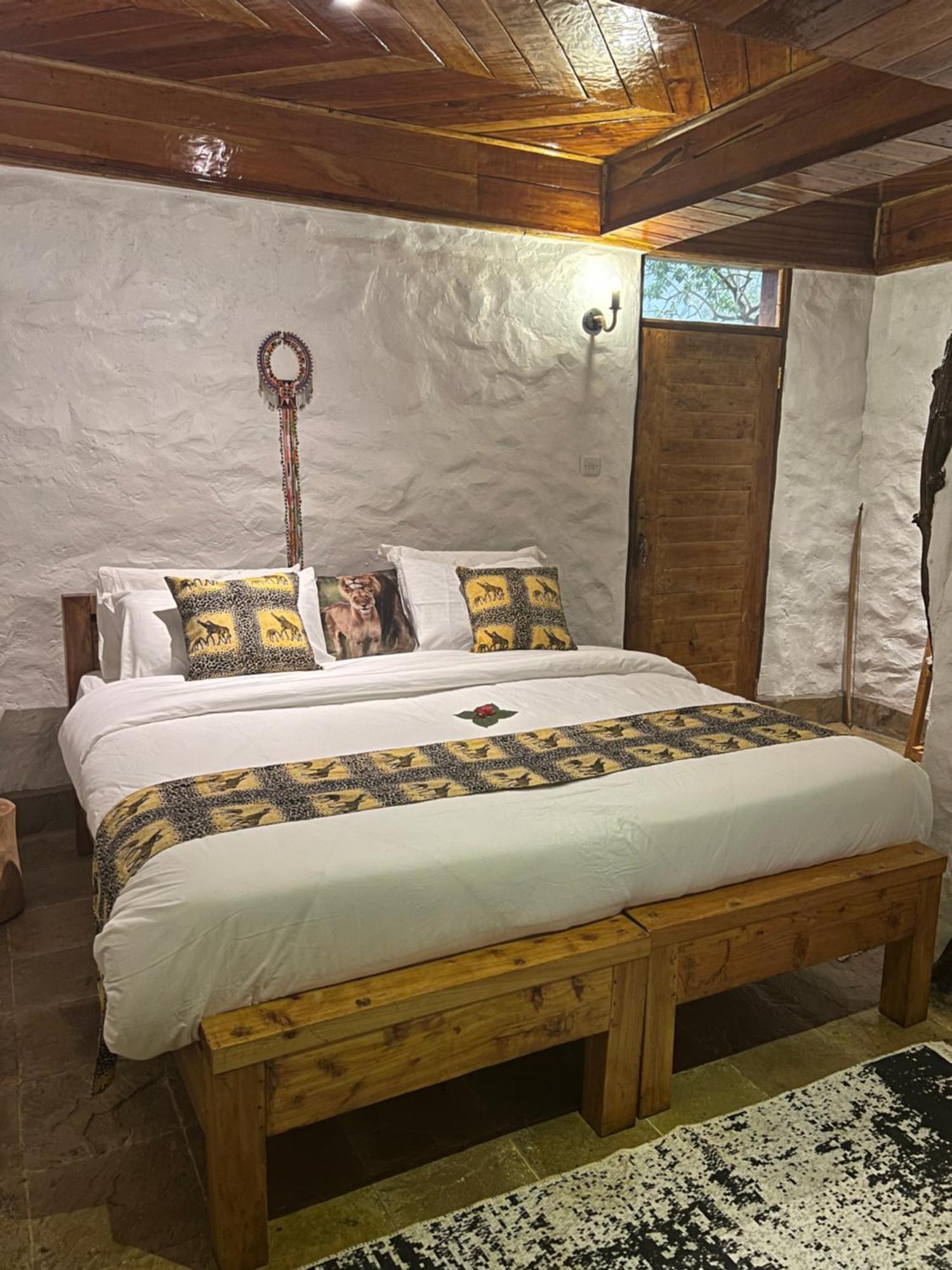 Olaloi Mara Camp Villa มาไซมารา ภายนอก รูปภาพ