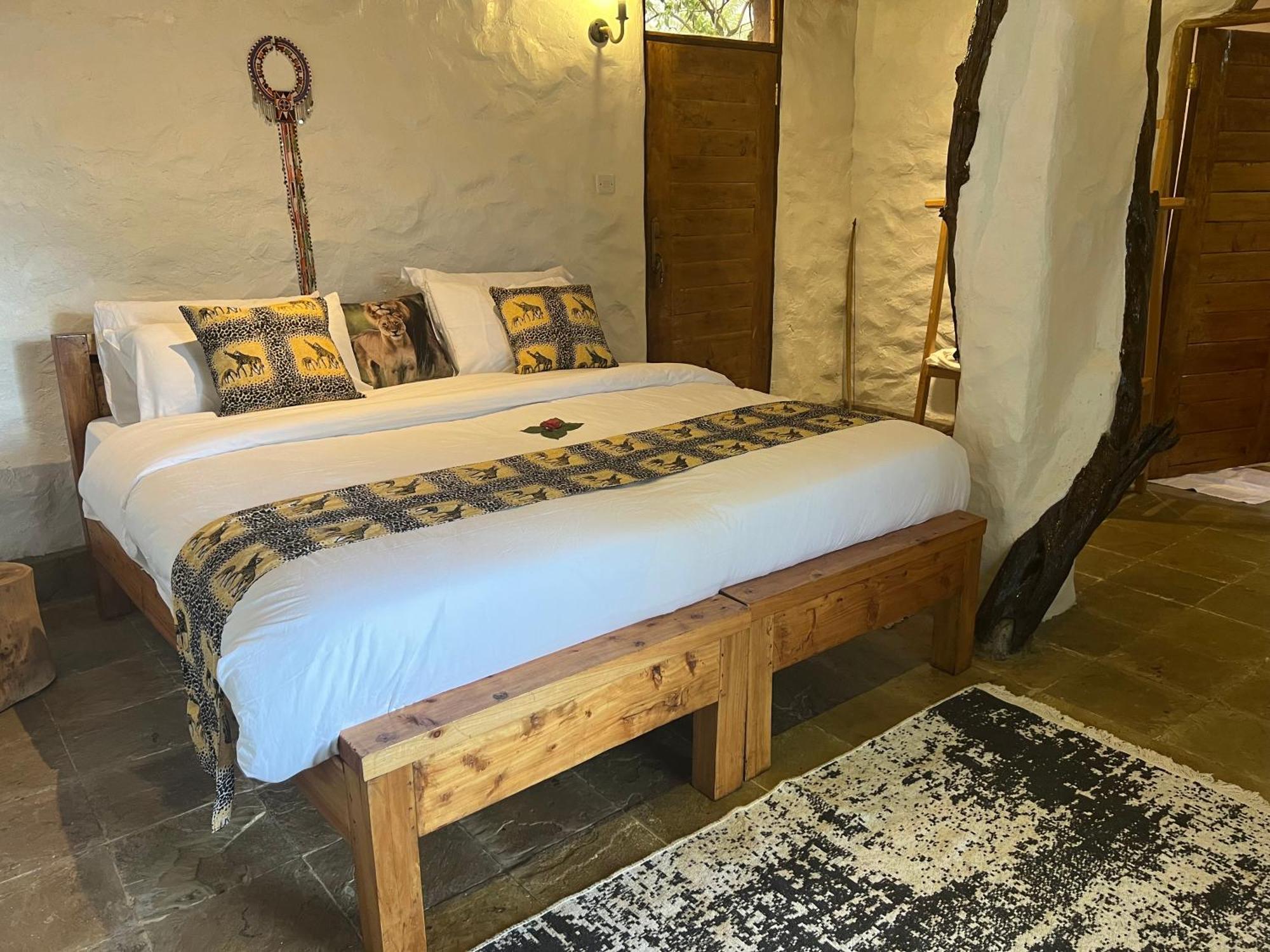 Olaloi Mara Camp Villa มาไซมารา ภายนอก รูปภาพ